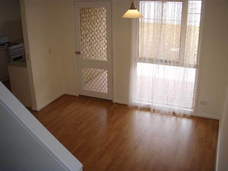 5 Bristol Tce, Oakden SA 5086