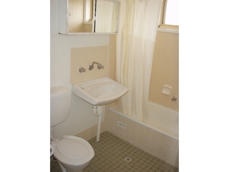 5 Bristol Tce, Oakden SA 5086