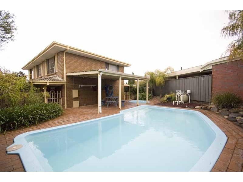 2 Crouchen Court, Wynn Vale SA 5127