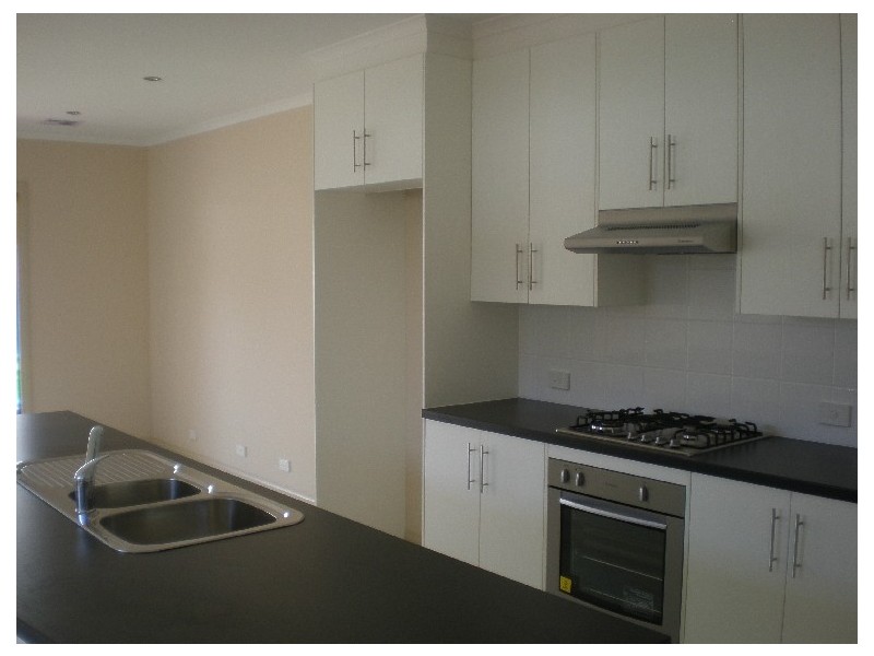 24 Manoora Street, Greenacres SA 5086