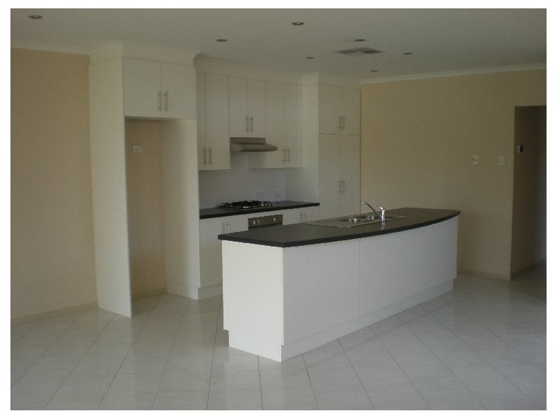 24 Manoora Street, Greenacres SA 5086