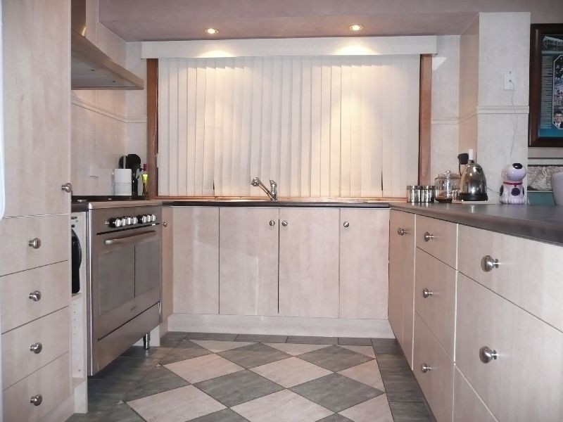 8 Dunbarton Crescent, Greenwith SA 5125