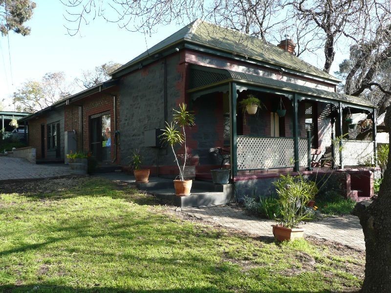 57 Barracks Road, Hope Valley SA 5090
