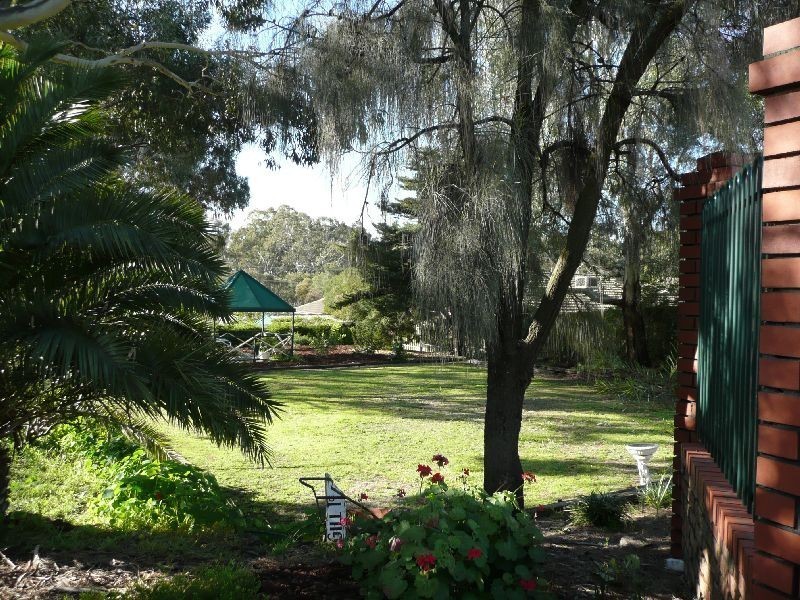 57 Barracks Road, Hope Valley SA 5090