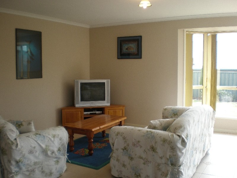 1 Waldin Court, Walkley Heights SA 5098