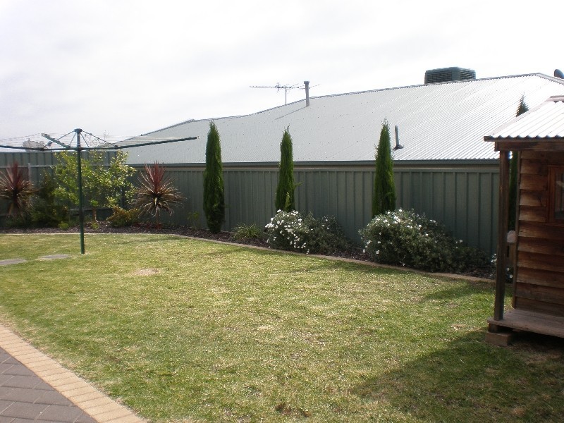 1 Waldin Court, Walkley Heights SA 5098