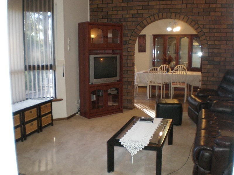 11 Tabitha Avenue, Paralowie SA 5108