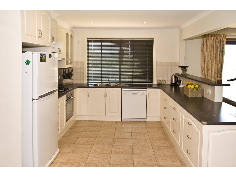 3 Geraldine Street, Valley View SA 5093