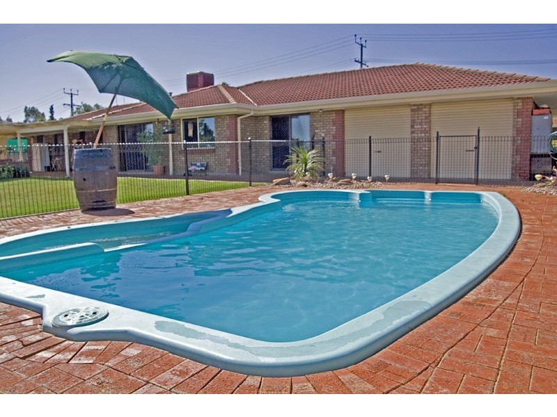 3 Geraldine Street, Valley View SA 5093