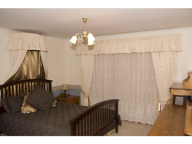 3 Geraldine Street, Valley View SA 5093