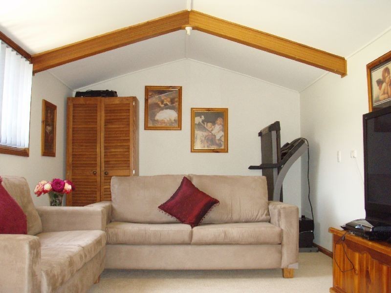 12 Stirling Walk, Redwood Park SA 5097