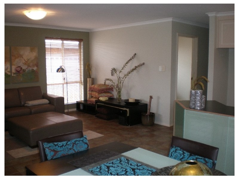 6 Buckingham Street, Oakden SA 5086