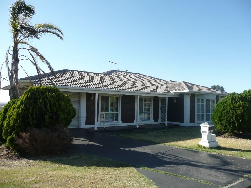 12 Hammond Close, Hillbank SA 5112