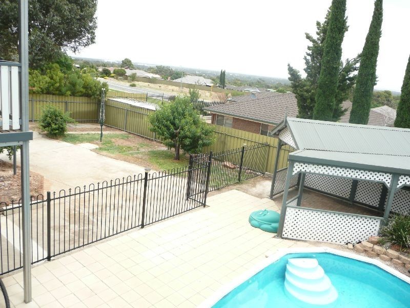 12 Hammond Close, Hillbank SA 5112