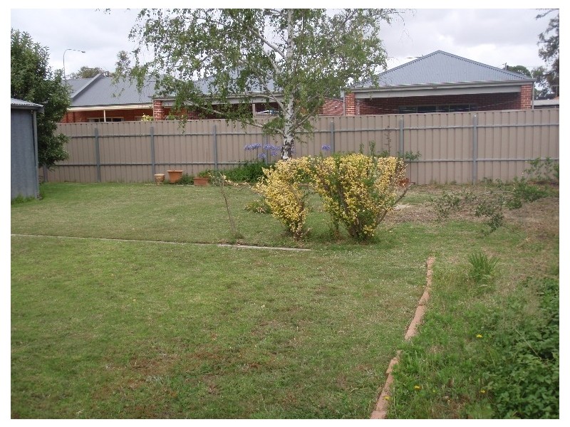 2 Bethel Avenue, Modbury SA 5092
