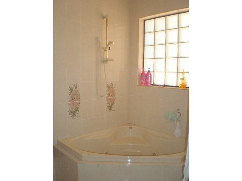 423 Grenfell Road, Banksia Park SA 5091