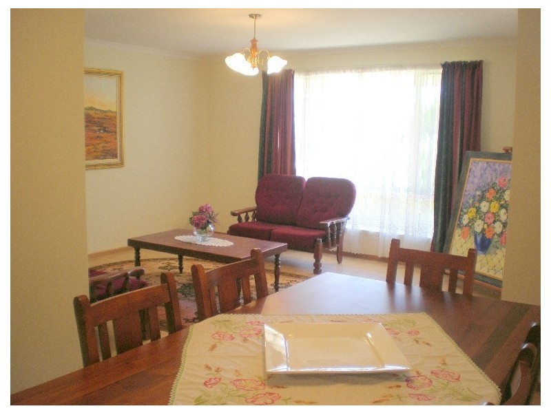 24 Sandstone Avenue, Walkley Heights SA 5098