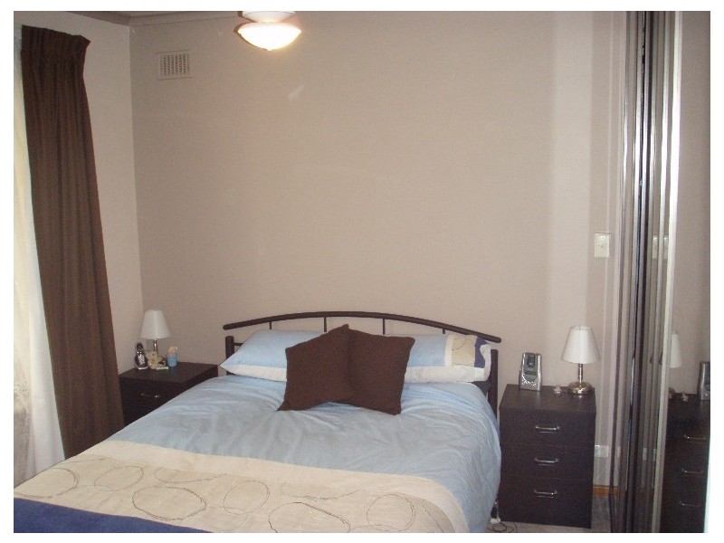 5 Canberra Crescent, Valley View SA 5093