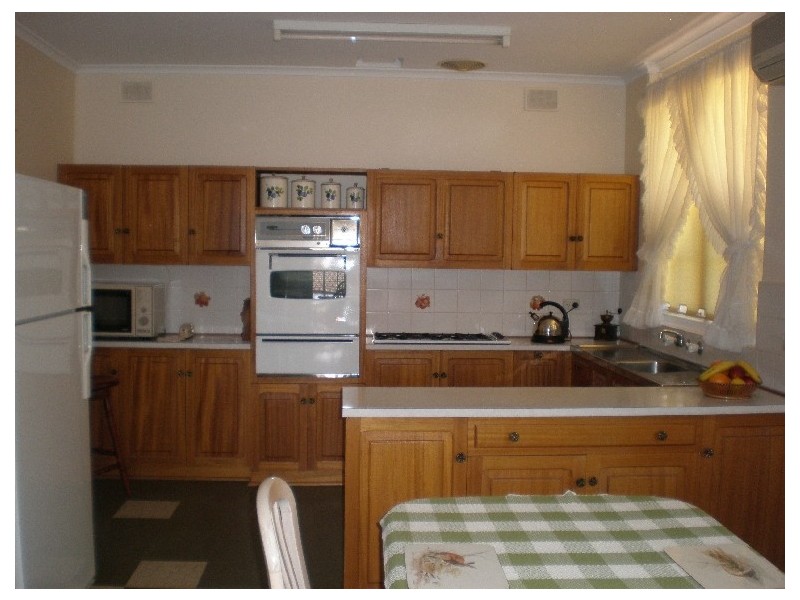 13 Laura Street, Vista SA 5091