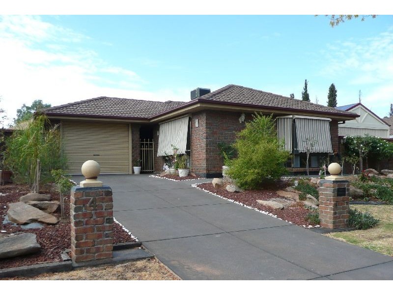 4 Holyoake Court, Hillbank SA 5112