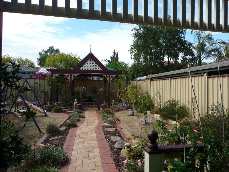 4 Holyoake Court, Hillbank SA 5112
