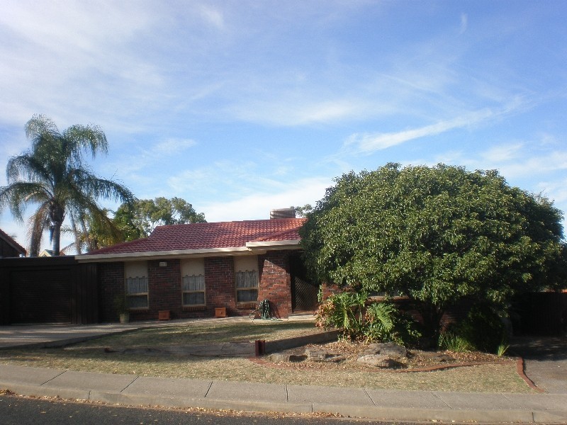 53 Landal Boulevard, Redwood Park SA 5097