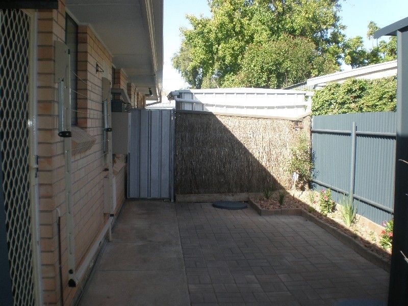 2/16 Pauls Drive, Valley View SA 5093