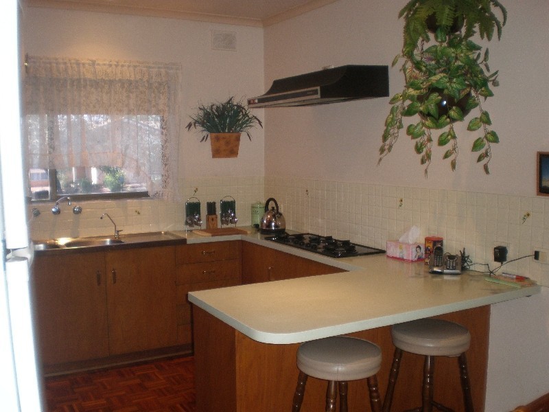 2 Gaylard Crescent, Redwood Park SA 5097