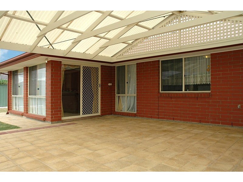 34 Rowe Circuit, Walkley Heights SA 5098