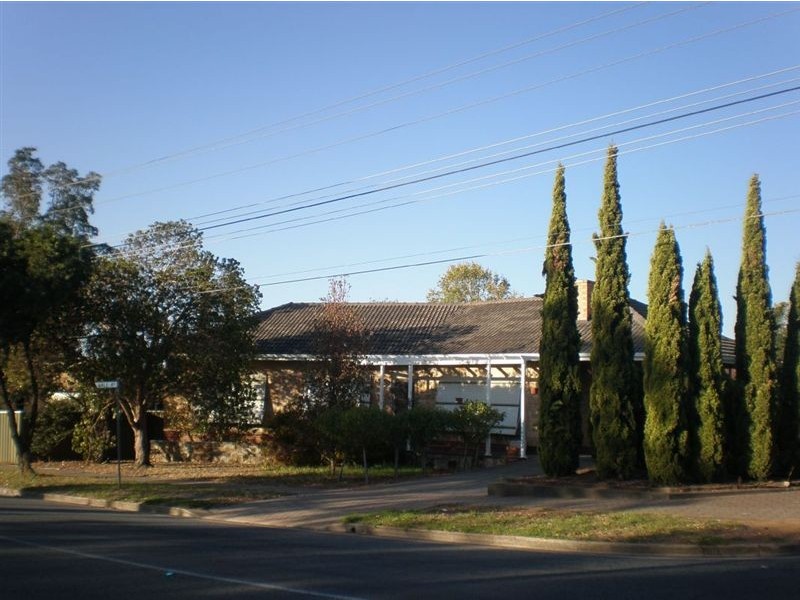 2 Chatsworth Avenue, Valley View SA 5093