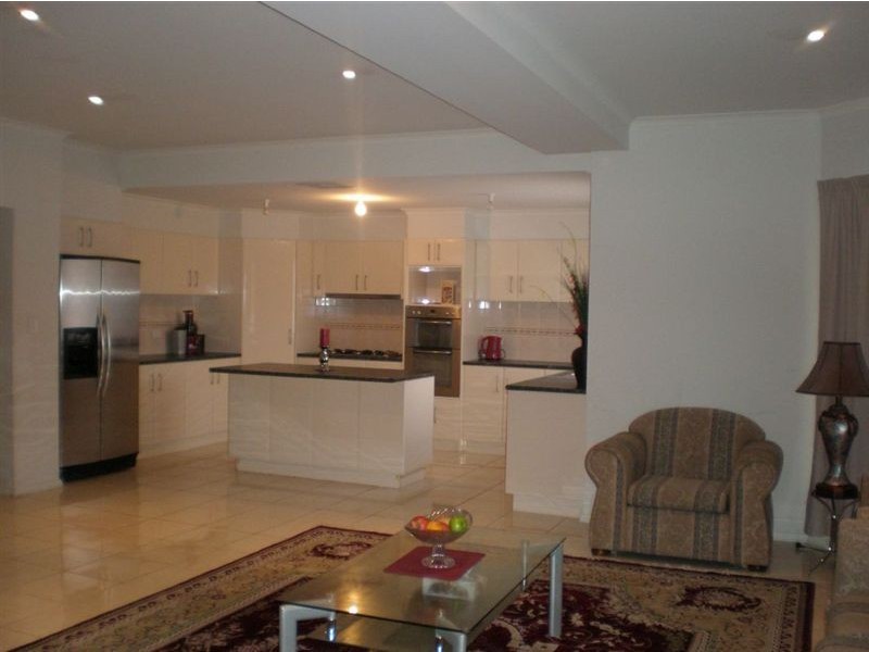2 Kopoola Crescent, Gilles Plains SA 5086