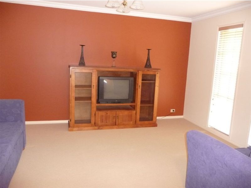 42 Magazine Drive, Walkley Heights SA 5098