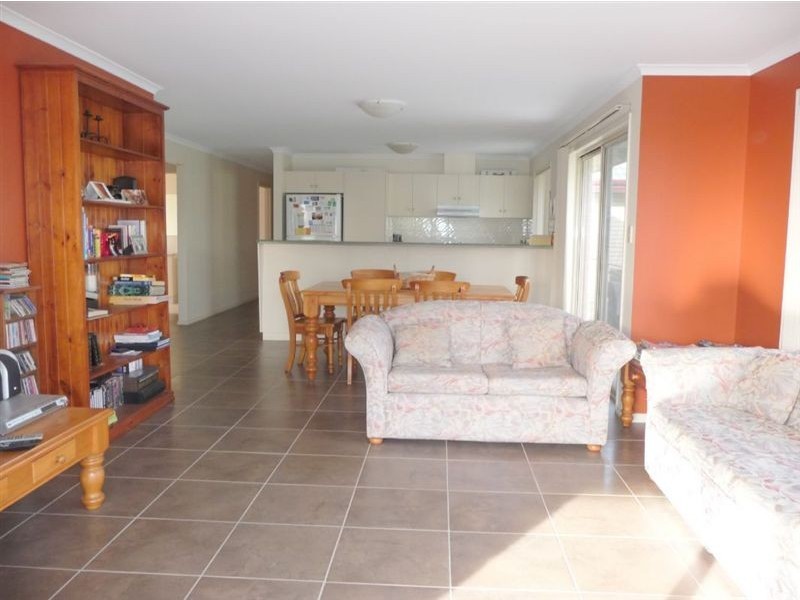 42 Magazine Drive, Walkley Heights SA 5098