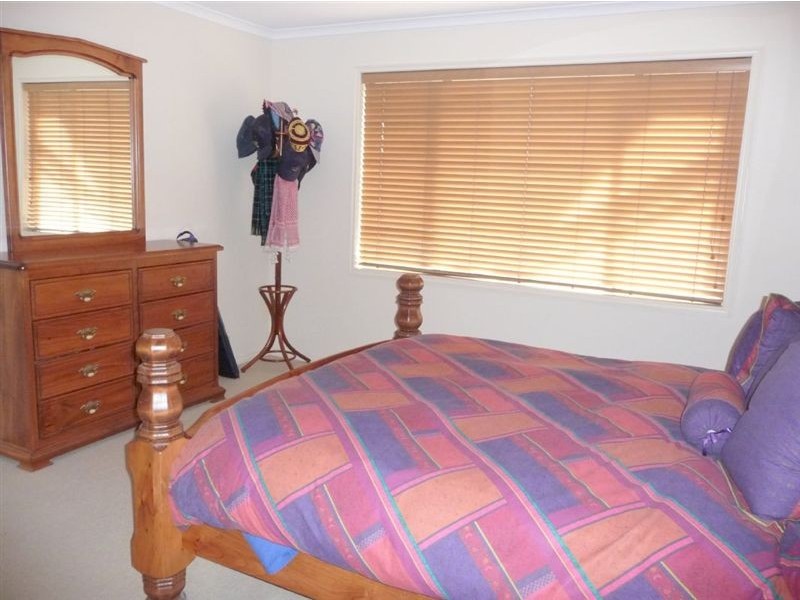 42 Magazine Drive, Walkley Heights SA 5098