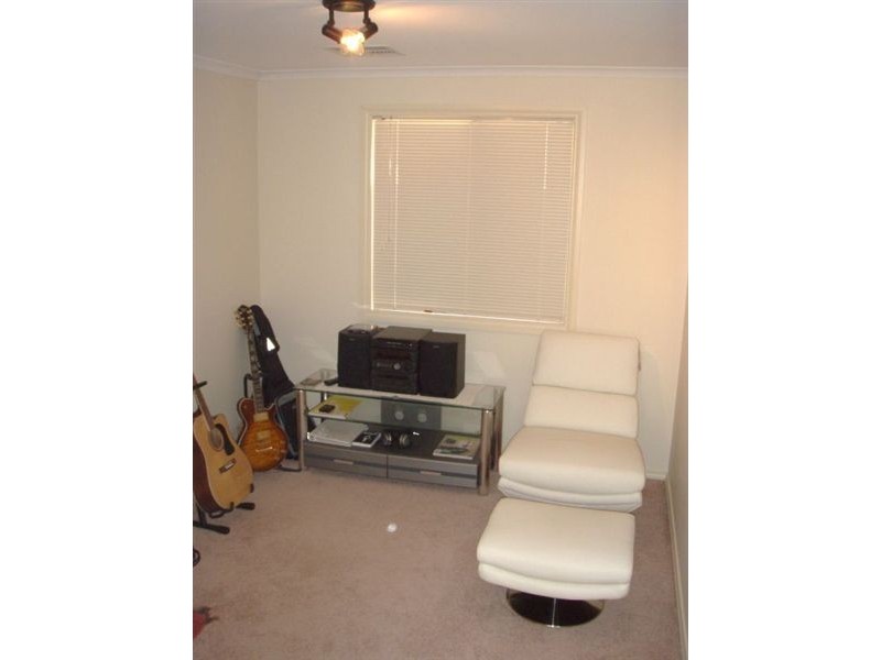 10 Attingham Crescent, Oakden SA 5086