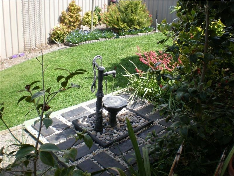 17 Jacaranda Grove, Golden Grove SA 5125