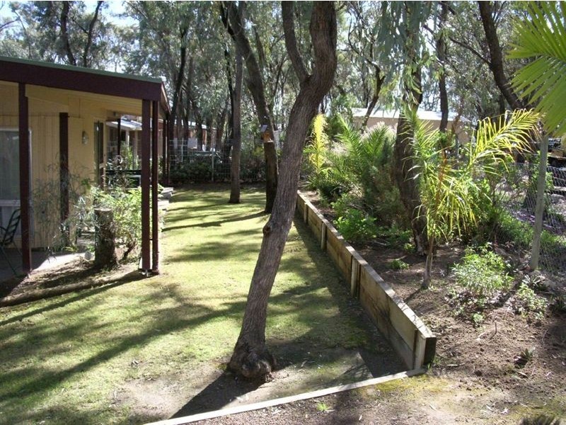 Shack 34 Paisley Creek Estate, Blanchetown SA 5357