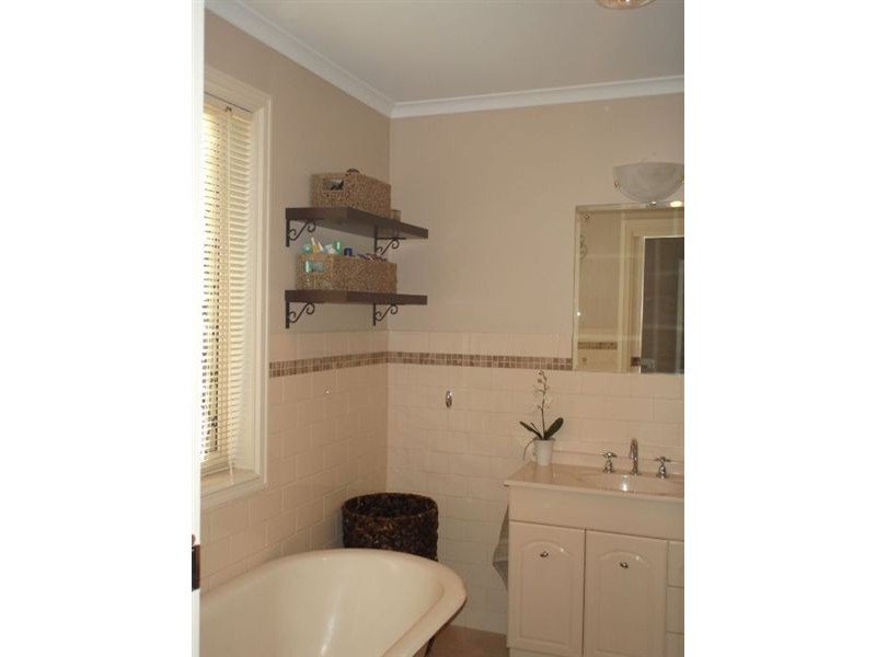 5 Lemon Crescent, Golden Grove SA 5125