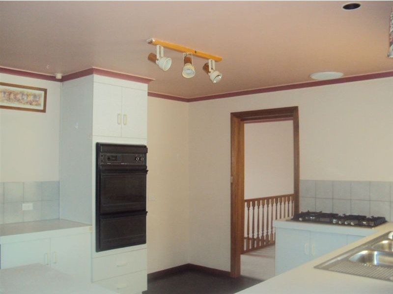 10 Dotterel Court, Wynn Vale SA 5127