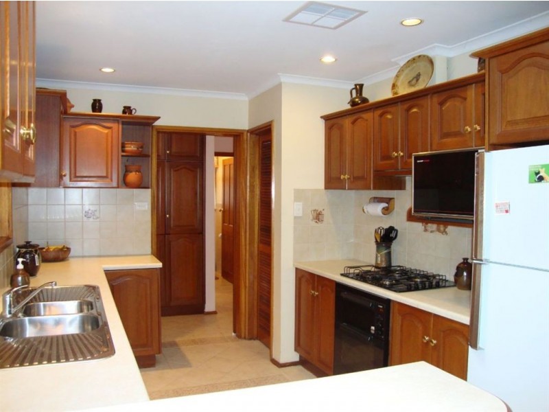 4 Kincumber Drive, Redwood Park SA 5097