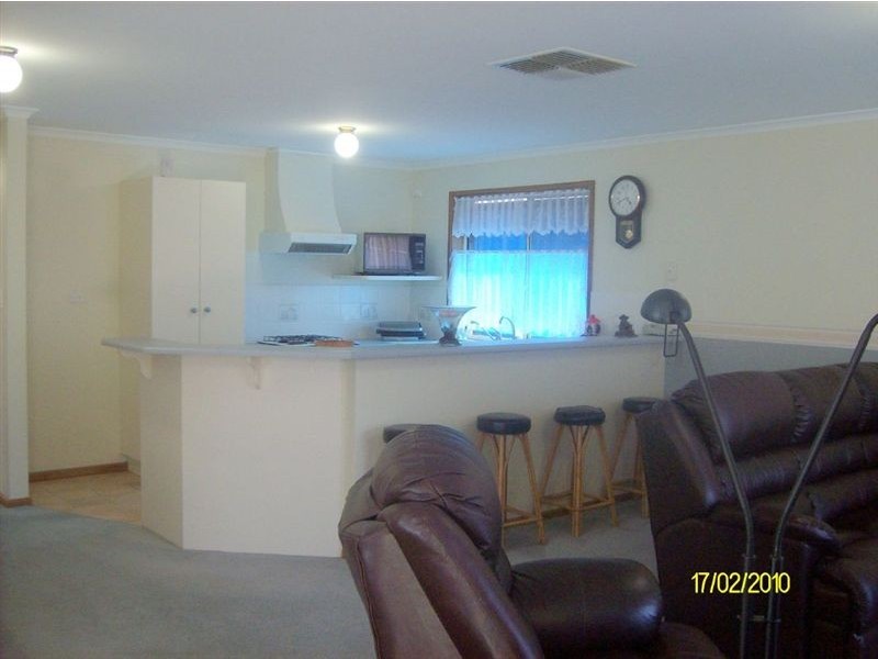 44 Bristol Terrace, Oakden SA 5086