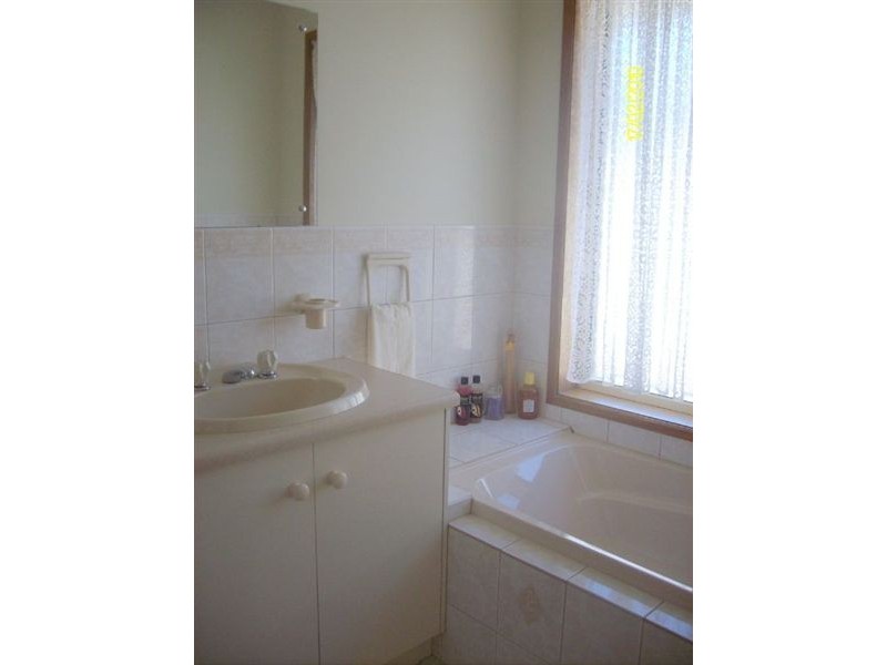 44 Bristol Terrace, Oakden SA 5086