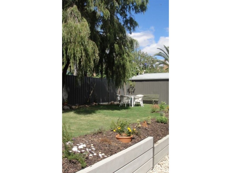 19 Deakin Avenue, Hope Valley SA 5090