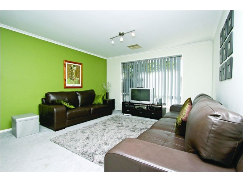 37 Attingham Crescent, Oakden SA 5086