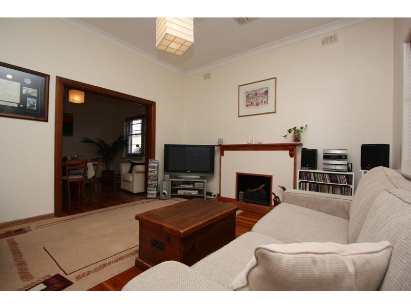 33 Warren Avenue, Prospect SA 5082