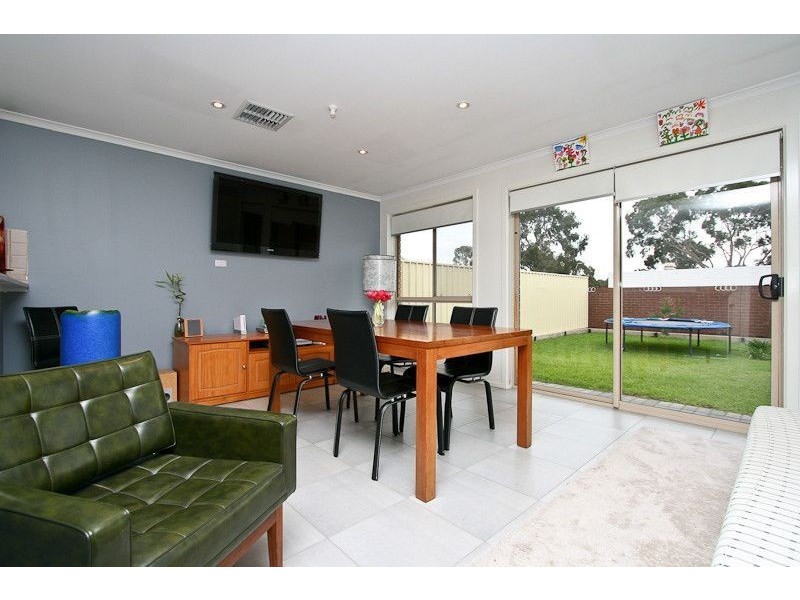 1C Jennier Crescent, Para Hills SA 5096