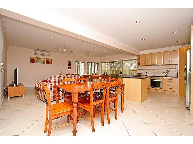 15 Finsterwald Way, Fairview Park SA 5126