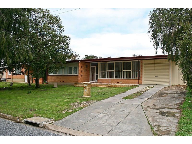 15 Finsterwald Way, Fairview Park SA 5126