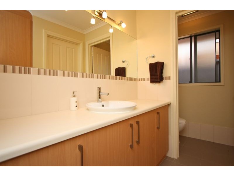 15 Eaton Avenue, Kilburn SA 5084