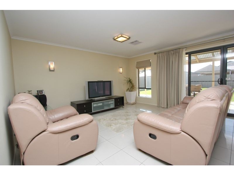 15 Eaton Avenue, Kilburn SA 5084